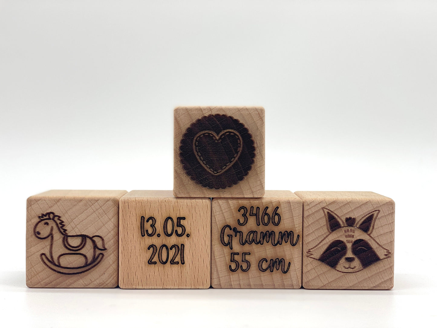 personalisierte Holzwürfel | graviert | Geschenkidee zur Geburt