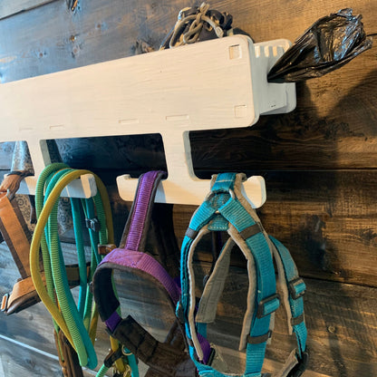 Leinenplatz mit Hundepopo, Hundegarderobe personalisiert, Leinengarderobe, Leinenparkplatz, Leinenhalter, Hundeleine, Leine aufhängen
