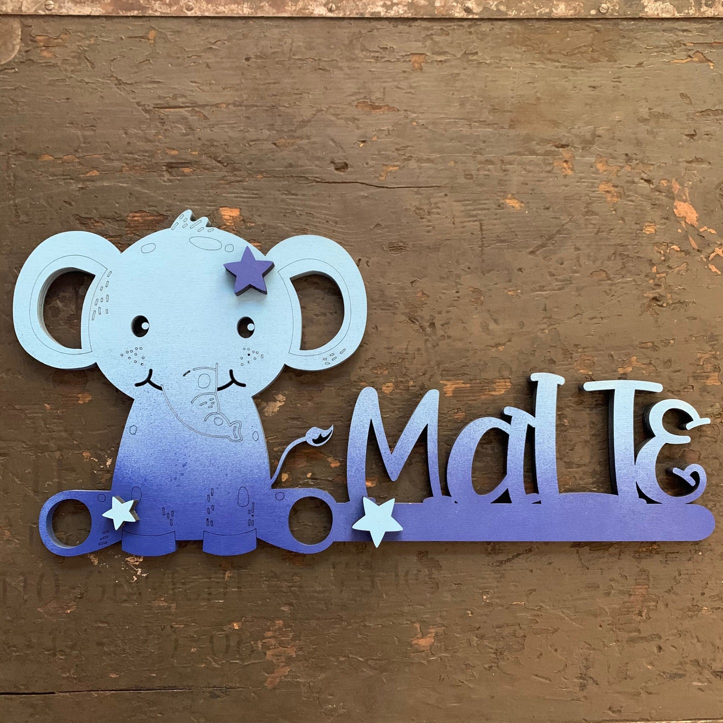 Personalisierter Holz Schriftzug Kinderzimmer