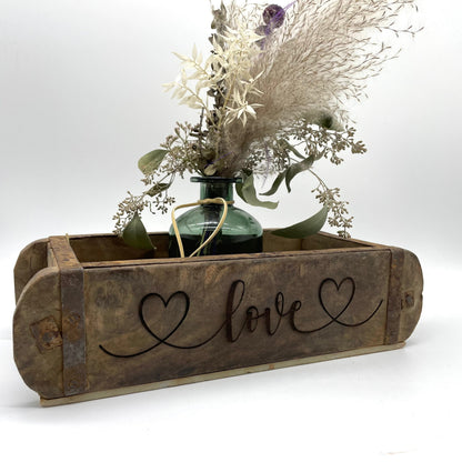Antike Ziegelform Holz LOVE 32cm - Vintage Deko Aufbewahrung Personalisierbar