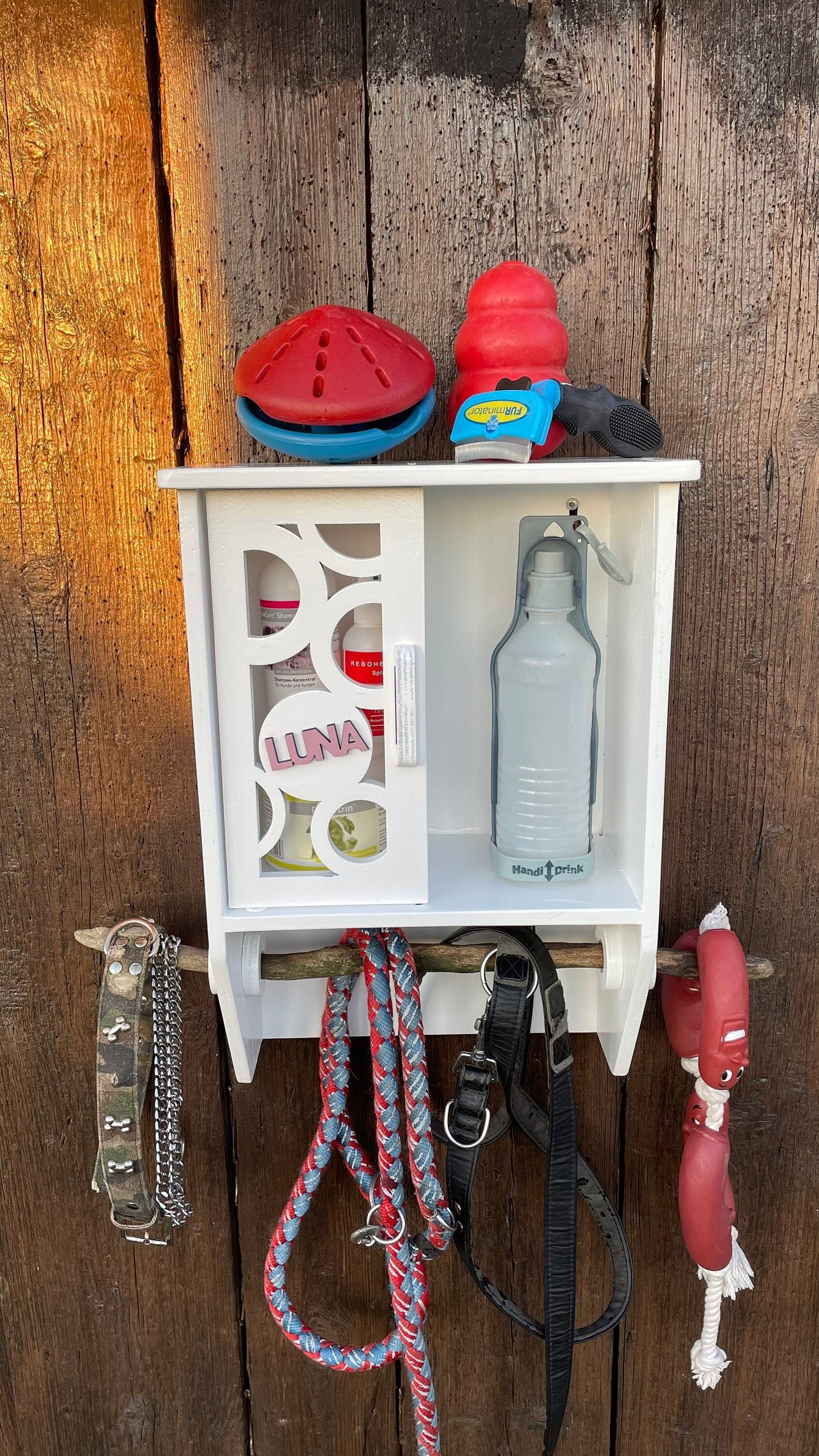 XXL Hundegarderobe mit Schrank & Treibholz