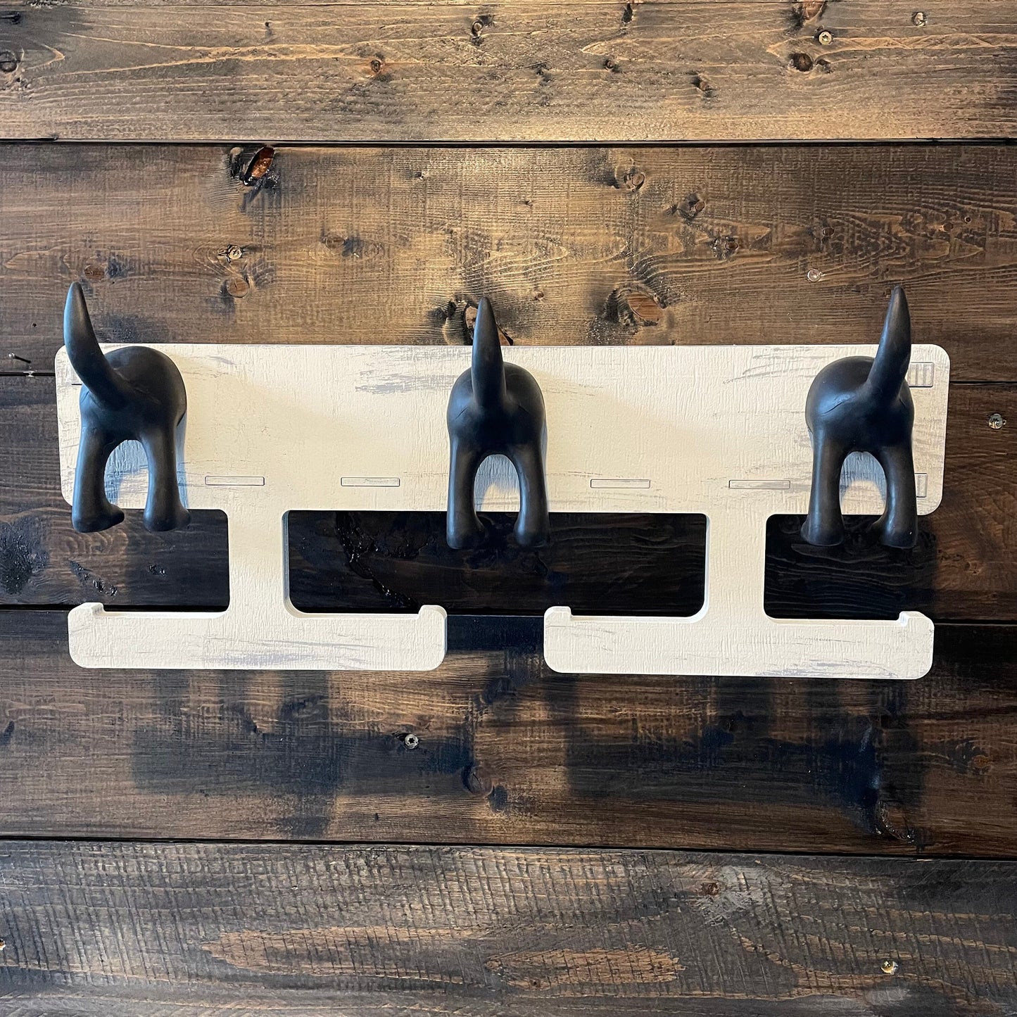Leinenplatz, Hundegarderobe personalisiert, Leinengarderobe, Leinenparkplatz, Leinenhalter, Hundeleine, Leine aufhängen