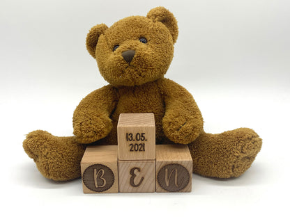 personalisierte Holzwürfel | graviert | Geschenkidee zur Geburt