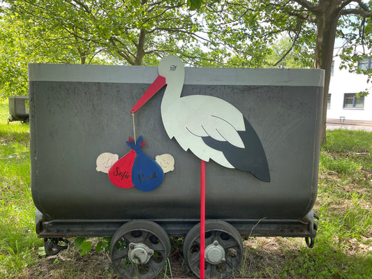Klapperstorch mit Babys für Zwillinge aus Holz personalisiert zum Stecken für Innen und Außen Geschenk Geburt