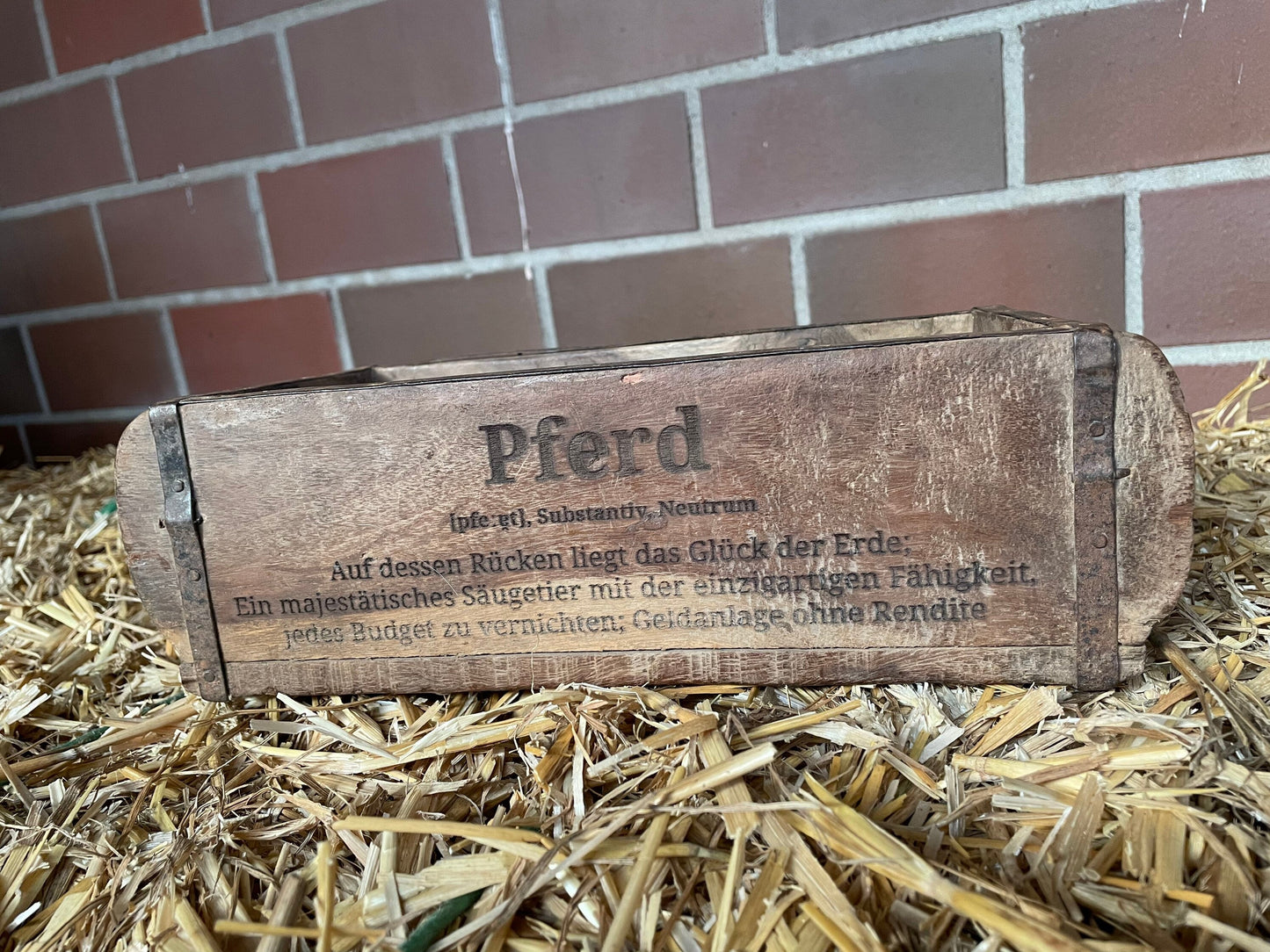 Antike Ziegelform Holz mit Gravur – Geschenk für Pferdeliebhaber