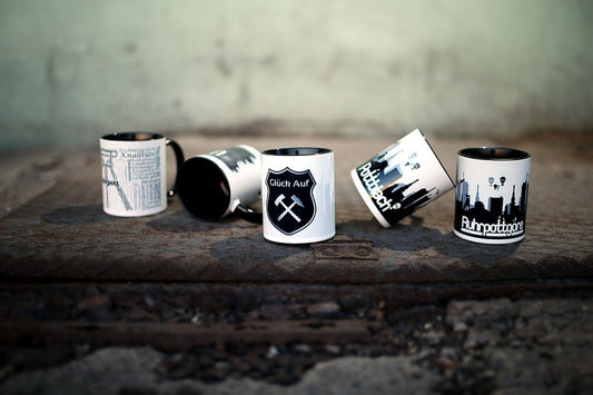 Ruhrpott Tasse mit Bergbau-Design  Glück Auf Kaffeetasse  Personalisierbare Geschenkidee  Tasse für Bergleute & Ruhrgebiet-Fans