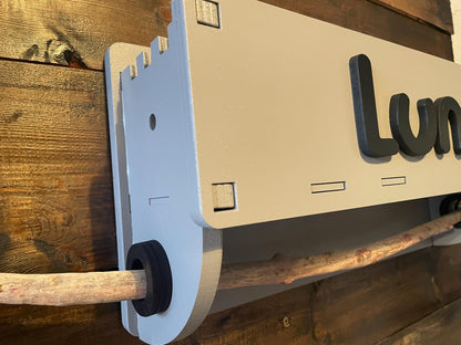 Hundegarderobe  mit Treibholzstock, Leinenplatz, personalisiert, Leinengarderobe, Leinenparkplatz, Leinenhalter, Hundeleine, Leine aufhängen